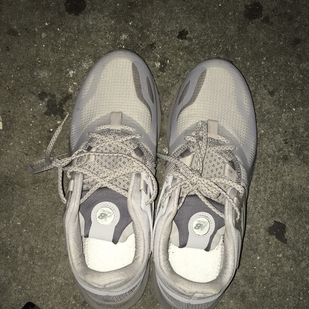 New balance men’s sneakers size 11